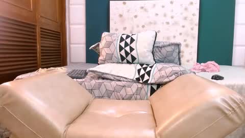 inkedsabrina online show from January 14, 5:08 am