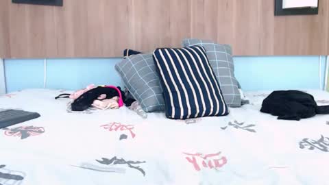 inkedsabrina online show from February 19, 1:18 am