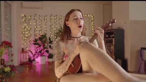 Snapshot of inkedvvitch chatting on February 18, 11:33 am Xenia online show from February 18, 11:33 am