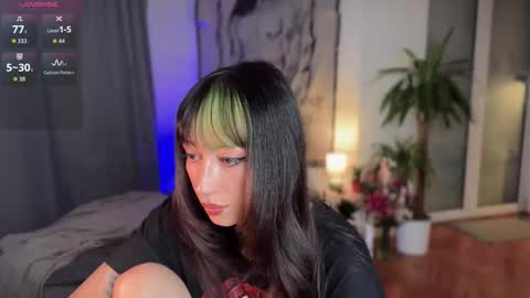 Snapshot of inkedvvitch chatting on November 13, 3:22 pm Xenia online show from November 13, 3:22 pm