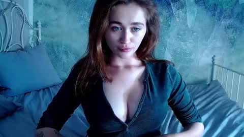 Lina online show from September 11, 2:28 pm