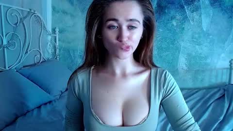 Lina online show from October 19, 12:44 am