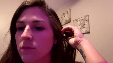 innocentlilsarah online show from October 15, 1:44 pm