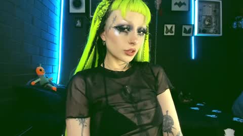   SANIA  online show from December 7, 10:06 pm