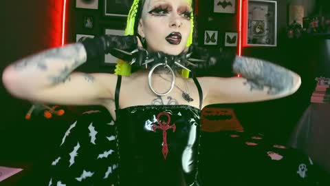   SANIA  online show from January 28, 4:52 pm