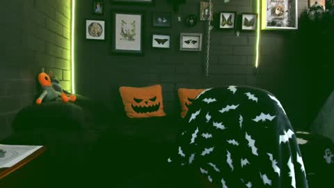   SANIA  online show from January 29, 9:17 pm