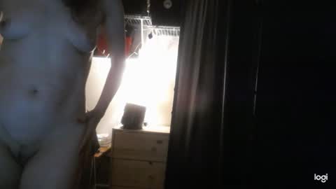 insatiable_veronica online show from November 25, 12:43 am