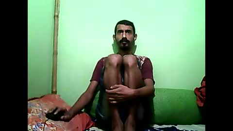 Snapshot of interne8famous chatting on January 8, 9:32 am interne8famous online show from January 8, 9:32 am