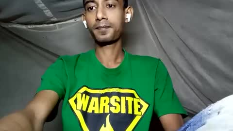 Snapshot of interne8famous chatting on November 9, 4:05 pm interne8famous online show from November 9, 4:05 pm