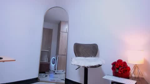 Pantyhose Queen online show from November 30, 9:08 pm