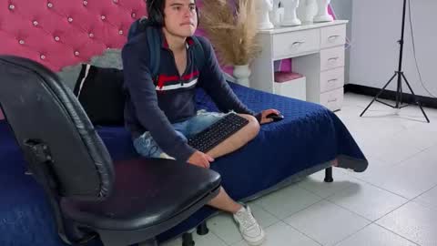 invincible200 online show from October 5, 2:04 pm