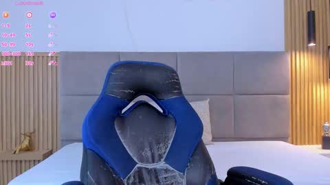 Snapshot of iori_21 chatting on February 23, 7:49 pm iori online show from February 23, 7:49 pm