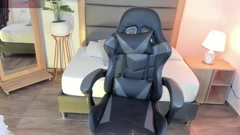 Irantzu online show from February 13, 12:32 pm