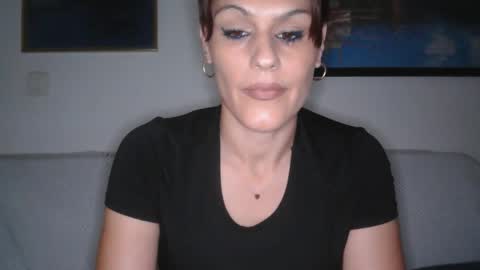 Snapshot of irene141212 chatting on September 23, 10:18 am irene online show from September 23, 10:18 am