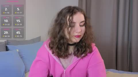 Snapshot of ireneharris chatting on October 25, 10:56 am Maxin online show from October 25, 10:56 am