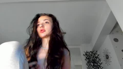 Ir s room online show from December 20, 3:42 pm