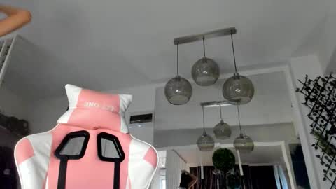 Ir s room online show from September 30, 4:39 am