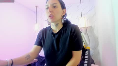 iris_77 online show from October 5, 6:28 pm