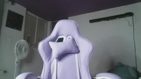 Camilla online show from January 27, 2:57 pm