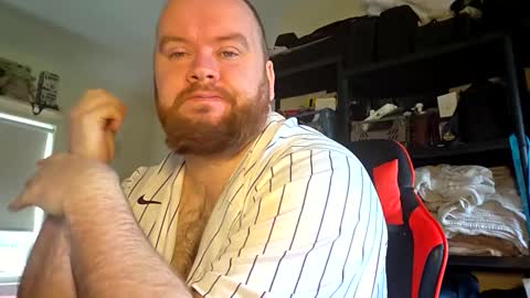 twitter theirishman205 online show from November 15, 11:51 am