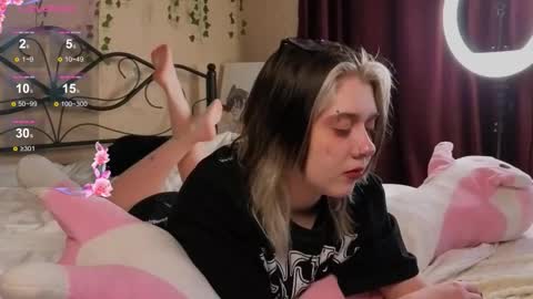 Snapshot of irissocute chatting on September 13, 7:52 am I am Cutie Iris3 online show from September 13, 7:52 am