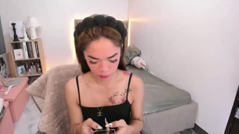 Kylie Babaeng di para sa lahat online show from January 14, 4:57 am