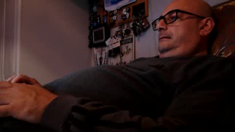 Snapshot of ironkokkk chatting on November 1, 4:31 pm Ironkokkk online show from November 1, 4:31 pm