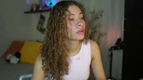 isa_____ online show from November 22, 2:54 am