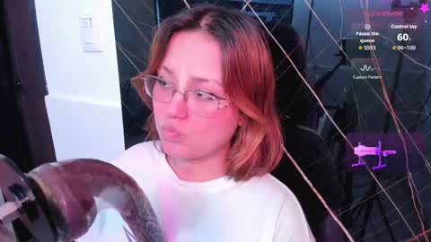 Isa online show from September 27, 9:09 pm