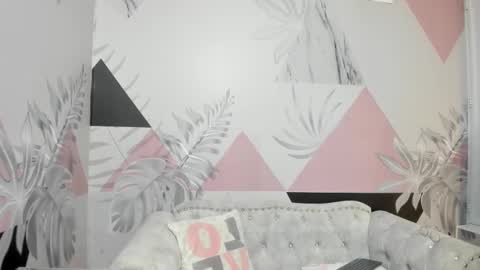    online show from March 11, 10:18 am