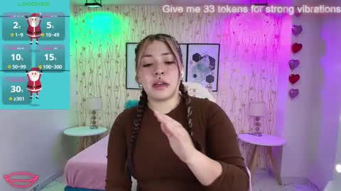 Snapshot of isa_reel chatting on January 4, 7:44 pm ISA online show from January 4, 7:44 pm