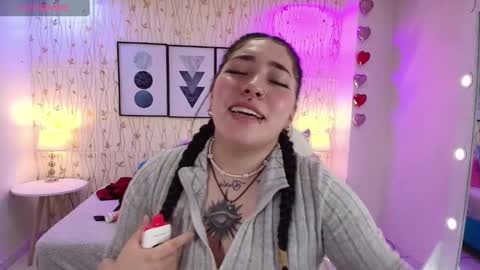 Snapshot of isa_reel chatting on January 30, 6:56 am ISA online show from January 30, 6:56 am