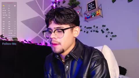 Isaac Saenz. online show from December 5, 12:41 am