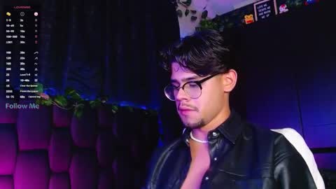 Isaac Saenz. online show from January 19, 2:15 am