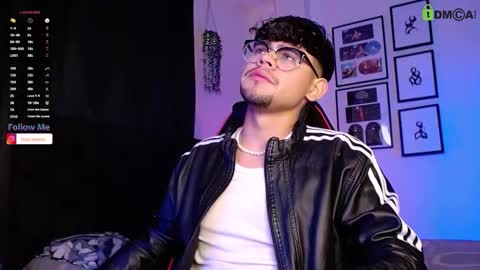 Isaac Saenz. online show from November 18, 10:36 pm