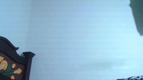 Snapshot of isaaclatino chatting on January 19, 7:46 am isaac online show from January 19, 7:46 am