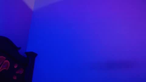 Snapshot of isaaclatino chatting on January 25, 6:01 am isaac online show from January 25, 6:01 am