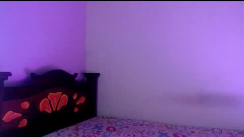 Snapshot of isaaclatino chatting on March 3, 6:48 am isaac online show from March 3, 6:48 am