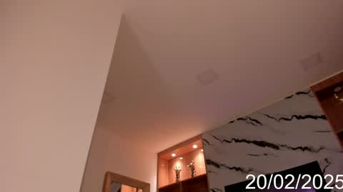 Snapshot of isabel_escorcia chatting on February 20, 8:17 am Isabel online show from February 20, 8:17 am