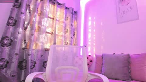 Snapshot of isabela_duran chatting on December 10, 10:16 pm isabela duran online show from December 10, 10:16 pm