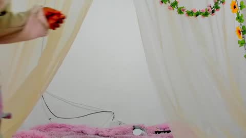 Snapshot of isabela_gonzalez_ chatting on January 30, 4:58 am ISA online show from January 30, 4:58 am