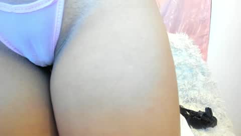 Snapshot of isabela_gonzalez_ chatting on November 15, 3:59 am ISA online show from November 15, 3:59 am