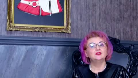 Isabella Conte online show from January 7, 3:35 am