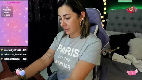   online show from February 6, 8:23 pm