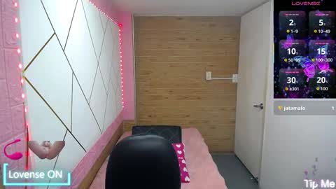 isabella_roseee online show from October 29, 8:32 pm