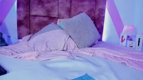 Isabella White online show from February 13, 8:13 pm