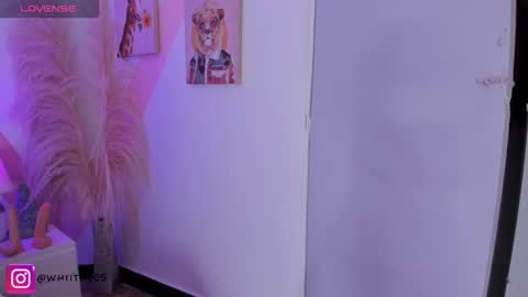 Isabella White online show from October 15, 6:08 pm