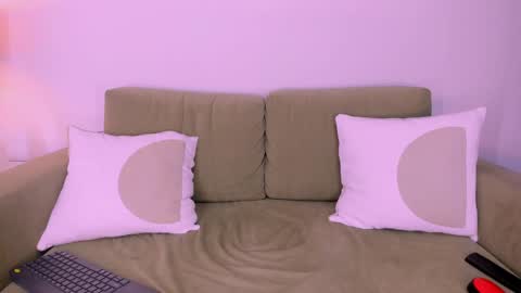 Snapshot of isabellas_smith chatting on March 10, 8:48 am Martina IG martissmith01 online show from March 10, 8:48 am