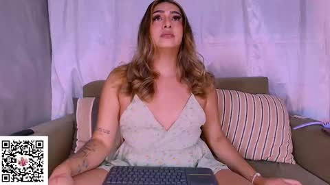 Snapshot of isabellas_smith chatting on October 3, 9:06 am Martina IG martissmith01 online show from October 3, 9:06 am