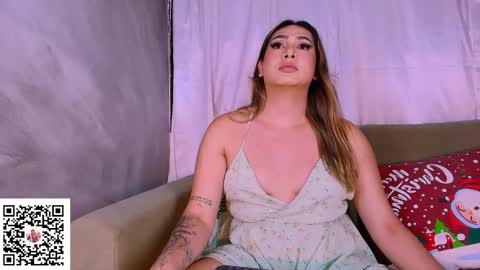 Snapshot of isabellas_smith chatting on November 27, 4:36 am Martina IG martissmith01 online show from November 27, 4:36 am